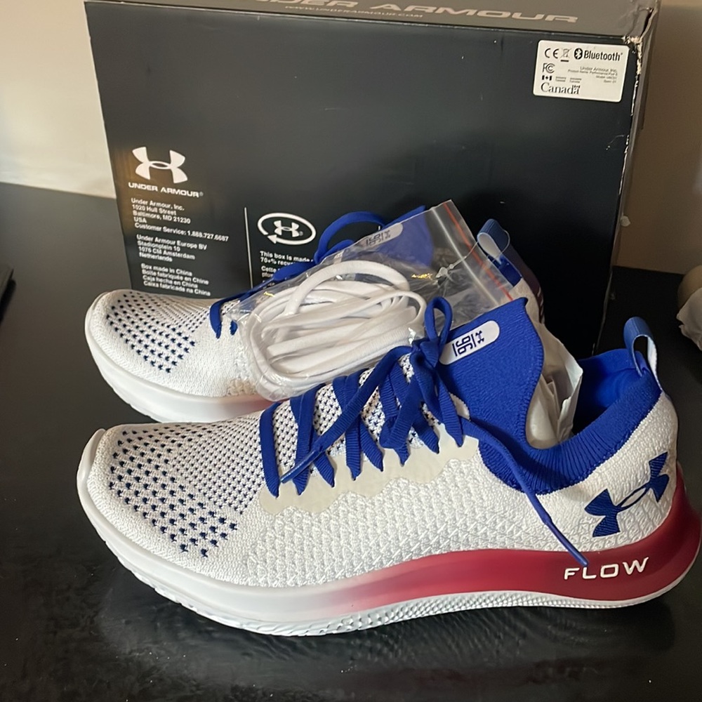 Under Armour Women's Flow Velociti Running 9 White BRAND NEW NWT tags attached